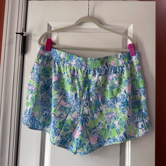 Lilly Pulitzer Backcourt Short - Orb Green Serving it Up - Size XL - Picture 2 of 3